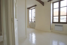 Appartement + Cave et jardin LANGEAC (43)