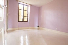 Appartement + Cave et jardin LANGEAC (43)