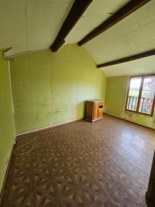Maison 6 pièces a renover sur NEUVY 03