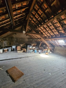 Maison de bourg avec grange et petit terrain – Besson (03)