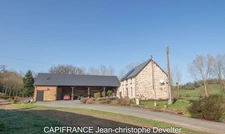 Maison à vendre 5 pièces proche de MAYENNE (53) maison 3 chambres sur 1,8 hectare