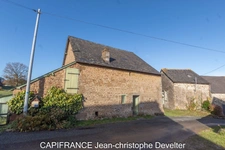 Maison à vendre  proche de GORRON (53) maison à rénover avec dépendances sur 2536 m2