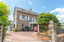 Maison à vendre MANTILLY (61) maison 5 chambres avec piscine sur terrain 843 m2