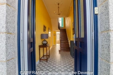 Maison à vendre  GORRON (53)maison bourgeoise 3 chambres avec garage sur terrain 717 m2