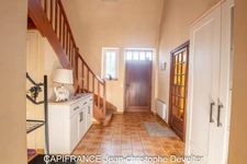 Propriete à vendre 7 pièces proche de MAYENNE (53) sur terrain de 2,3 hectares