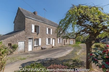 Maison à vendre GORRON (53) maison en pierres 3 chambres avec dépendances sur terrain de 3450 m2