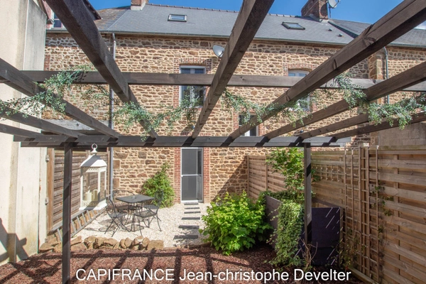 Maison à vendre 3 pièces SAINT FRAIMBAULT (61) maison deux chambres avec jardin sur terrain de 90 m2