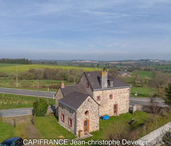 Dpt Mayenne (53), à vendre à Saint Georges de Buttavent maison 3 chambres sur terrain de 1360 m2