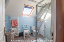 3 bedroom character stone house on 0,25 acre land