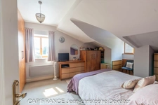 3 bedroom stone house on 0,6 acre land