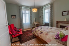 Maison à vendre  GORRON (53)maison bourgeoise 3 chambres avec garage sur terrain 717 m2