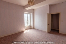 Maison à vendre GORRON (53) maison de ville deux chambres à rénover