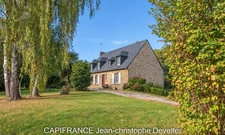 Propriete à vendre 7 pièces proche de MAYENNE (53) sur terrain de 2,3 hectares