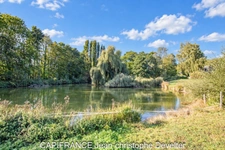 Propriete à vendre 7 pièces proche de MAYENNE (53) sur terrain de 2,3 hectares
