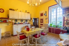 7 bedroom manor house in GORRON (53) on 932 m2 land
