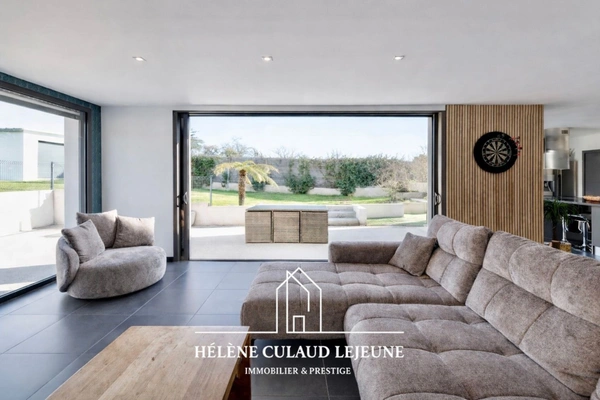 MAISON CONTEMPORAINE - 173 m² - KERVIGNAC