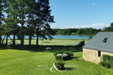GOLFE DU MORBIHAN — DOMAINE HISTORIQUE D’EXCEPTION AVEC VUE ET ACCÈS DIRECT À L’EAU