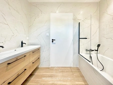 MAISON CONTEMPORAINE - 130 m² - LOCQUELTAS