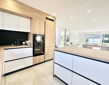 MAISON CONTEMPORAINE - 105 m² - LOCQUELTAS