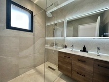 MAISON CONTEMPORAINE - 133 m² - MEUCON 