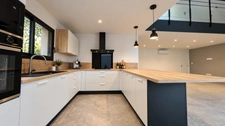 MAISON CONTEMPORAINE - 140 m² - MEUCON