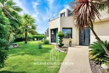 MAISON CONTEMPORAINE - 157 m² - SAINT AVÉ