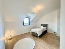 MAISON CONTEMPORAINE - 133 m² - MEUCON 