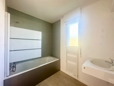 APPARTEMENT 4 PIÈCES - 86 m² - SAINT AVÉ