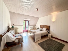 ENSEMBLE DE 2 BÂTISSES EN PIERRE - 421 m² - SAINT AVÉ (LIMITE VANNES)