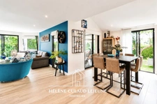 MAISON CONTEMPORAINE - 157 m² - SAINT AVÉ