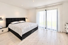 MAISON CONTEMPORAINE - 138 m² - SAINT AVÉ