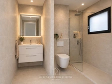 MAISON CONTEMPORAINE DE PLAIN PIED - 159 m² - SAINT AVÉ 