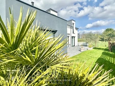 MAISON CONTEMPORAINE - 160 m² - PLESCOP