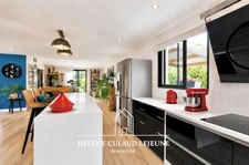 MAISON CONTEMPORAINE - 157 m² - SAINT AVÉ