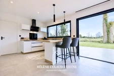 MAISON CONTEMPORAINE - 133 m² - MEUCON 
