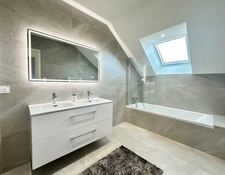 MAISON CONTEMPORAINE - 133 m² - MEUCON 