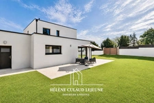 MAISON CONTEMPORAINE - 152 m² - CAUDAN