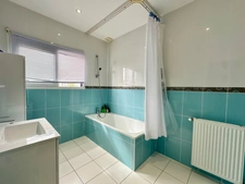 MAISON CONTEMPORAINE - 121 m² - SAINT AVÉ