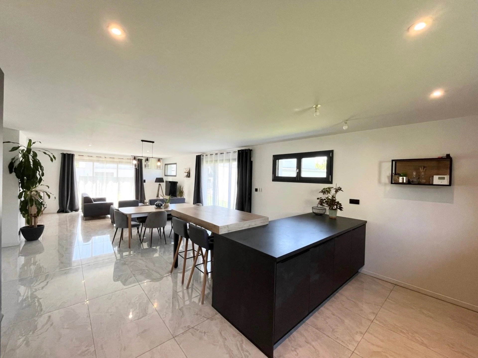 Maison 6 pièces 141 m² · à Meucon · 141 m² · 450 000 €