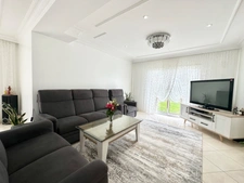 MAISON CONTEMPORAINE - 121 m² - SAINT AVÉ