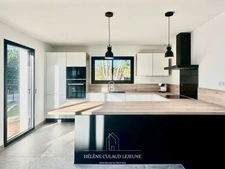 MAISON CONTEMPORAINE - 130 m² - LOCQUELTAS