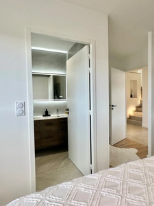 MAISON CONTEMPORAINE - 133 m² - MEUCON 