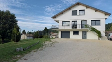Maison de village sur CONDAMINE (01)