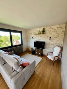 Maison de village sur CONDAMINE (01)