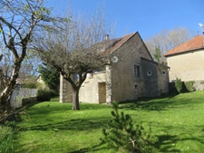 Maison à vendre 5 pièces de 102 m² sur terrain clos de 520 m² à ORDONNAZ (01)
