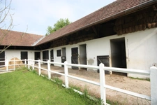 Propriete à vendre sur 35 hectares, 14 pièces, piscine, tennis, chasse, pêche, équitation, au cœur de la Dombes