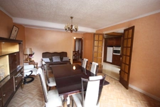 Maison à vendre 5 pièces de 148 m² à CHALEY (01) avec jardin de 436 m² en bordure de la rivière.