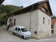 Maison en pierres à vendre 7 pièces de 168 m² à MARIGNIEU (01) plus sous-sol