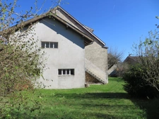 Maison à vendre 5 pièces de 102 m² sur terrain clos de 520 m² à ORDONNAZ (01)