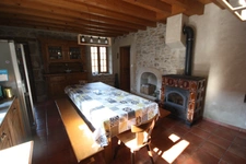 Maison à vendre 5 pièces de 102 m² sur terrain clos de 520 m² à ORDONNAZ (01)